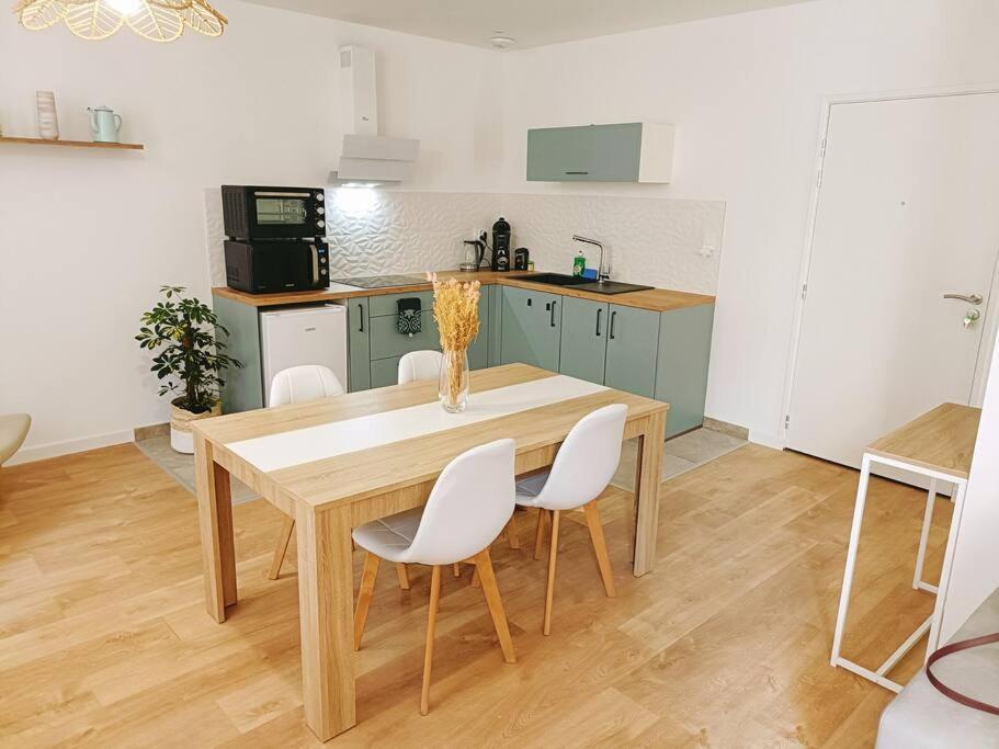 루르드 Le Foucauld 4 Canapes, Parking, Wifi 아파트 외부 사진